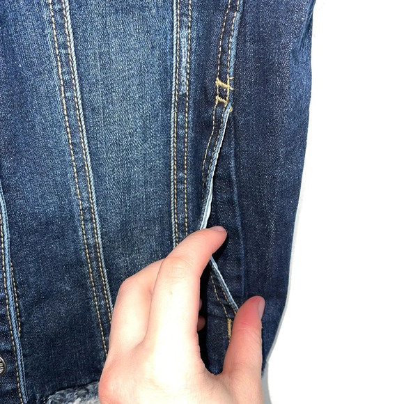 Maurices Dark Wash Distressed Frayed Hem Sleeveless Denim Vest Small Women’s - Picture 5 of 11